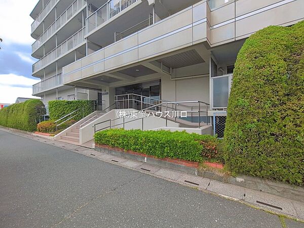 エントランス（外）