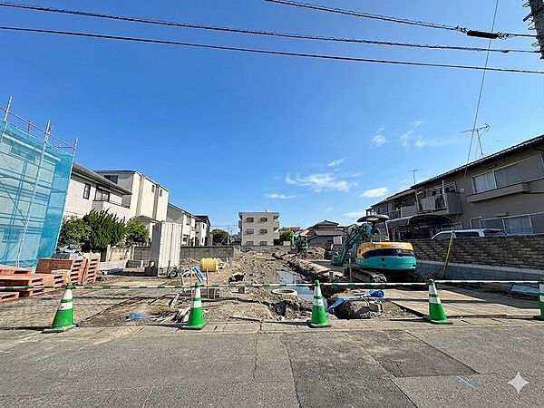 それぞれの土地のプラン例をベースにご希望にそった間取・内装でつくる自分たちだけの住まいをプランニングできます。