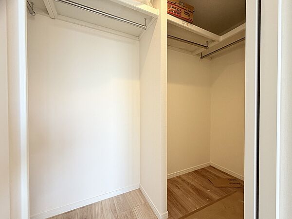 各部屋、walkinクローゼット付き