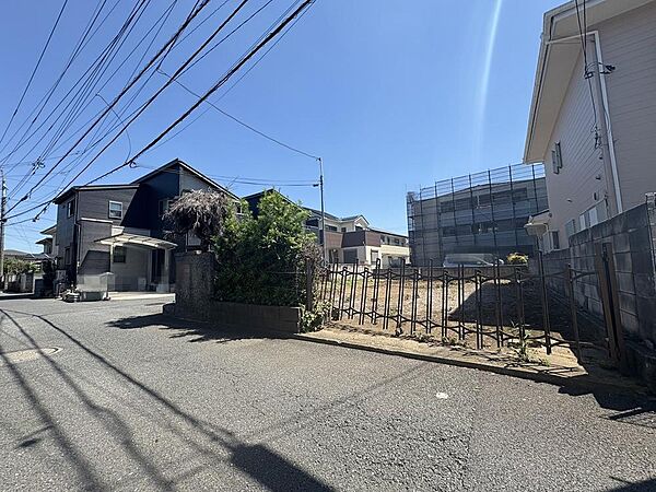 ～大空を感じる清風が渡る開放感に浸る「島町の街並み」～広い敷地に平屋も叶いそうです。実際に現地をご堪能下さい。