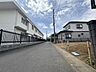 外観：前面道路