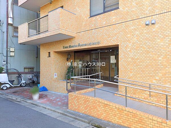 エントランス（外）