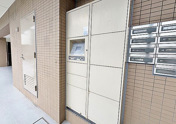 宅配ボックス