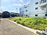 外観：小・中学校や保育所近く、公園や買物施設も徒歩圏内で住環境良好。