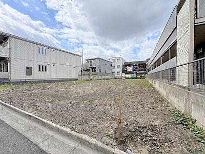 外観:西川口駅徒歩14分。「京浜東北線」利用で都心へのアクセス良好。南側7m公道に面し陽あたり良好&住環境良好。確定測量済み。 外観:西川口駅徒歩14分。「京浜東北線」利用で都心へのアクセス良好。南側7m公道に面し陽あたり良好&住環境良好。確定測量済み。