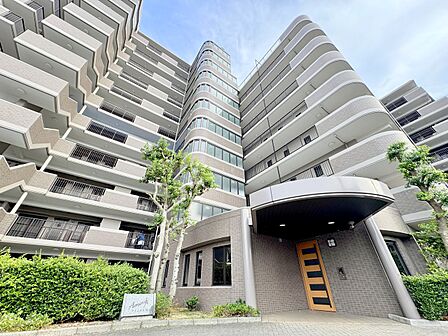 ペットと暮らせるマンションです。令和8年7月リフォームが完了し、新しく生まれ変わりました。