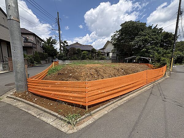 角地で解放感があります。