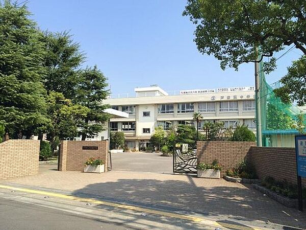 戸田市立戸田東小学校まで約530m