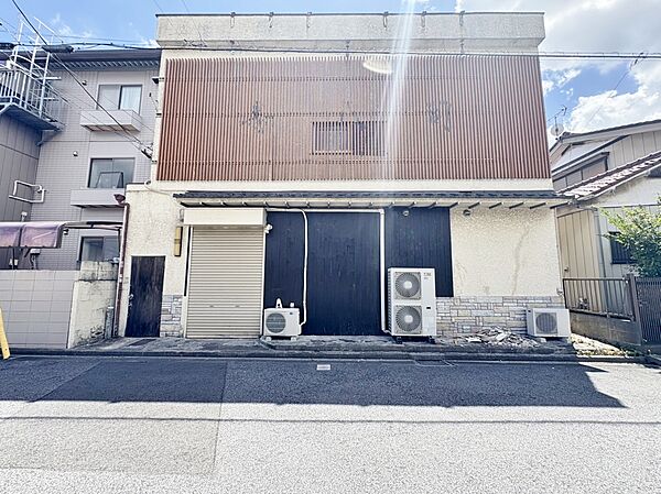 建築条件なし・お好きなプラン＆ハウスメーカーで建築可。現況古家有・更地渡し。2026年8月10日撮影。