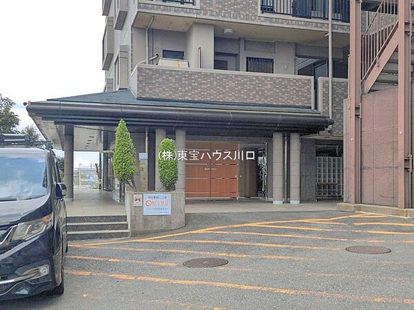 エントランス（外）