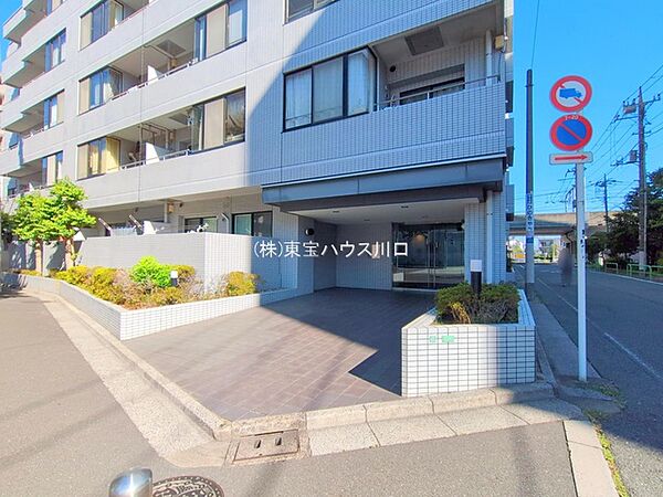 エントランス（外）