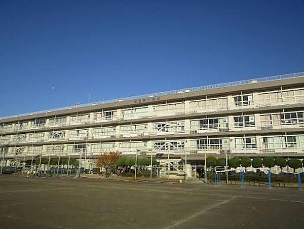 戸田市立笹目東小学校まで約1090m