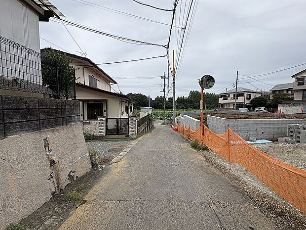 前面道路含む現地（2026年9月下旬撮影）