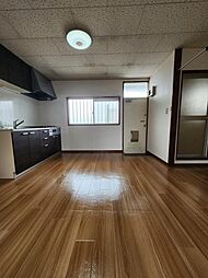 エメラルドハイツ 202 2階2DKのリビング/ダイニング