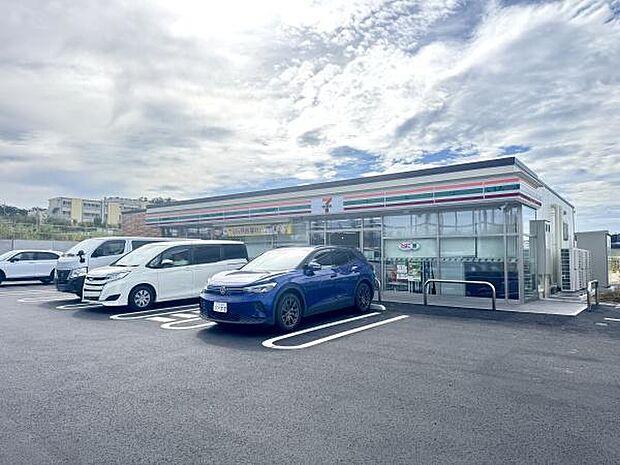 セブン-イレブン 稲城スカイテラス南山店まで870m