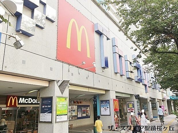 ザ・スクエアまで2559m