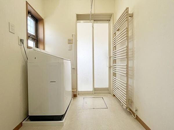 ※写真はAIにより加工（不要物除去等）を施しており、現況とは異なります。