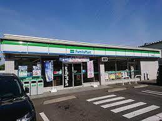 ファミリーマート港北大倉山店まで429m