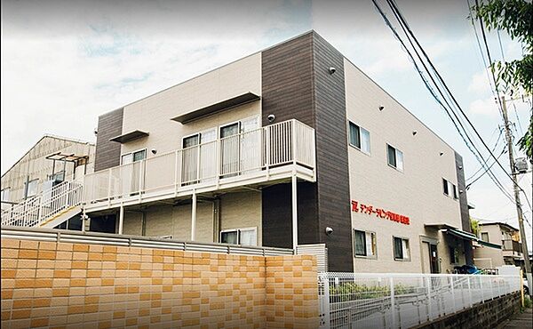テンダーラビング保育園綱島東まで296m
