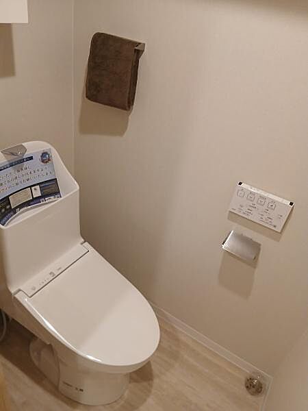 ■トイレ■ トイレ交換済みで、清潔感のある空間です。毎日気持ちよくお使いいただけます。