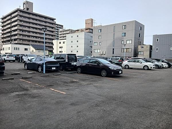 ■駐車場■駐車場の空き状況や詳細条件については、都度ご確認ください。(※1台分は有り。2台目相談可4月17日現在)