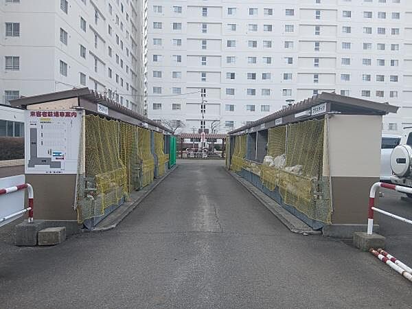 ■ゴミステーション■ 共用部の管理状況は住み心地にもつながるポイントです。建物全体の管理状態もあわせてご確認いただけます。