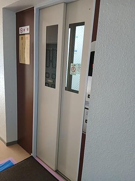 ■エレベーター■エレベーター付きのマンションです。買物帰りや荷物の多い日にも移動しやすい設備です。