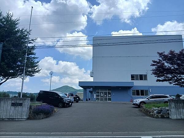 西野中学校まで1050m