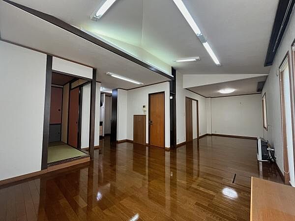 リビング/ダイニングを拡大表示