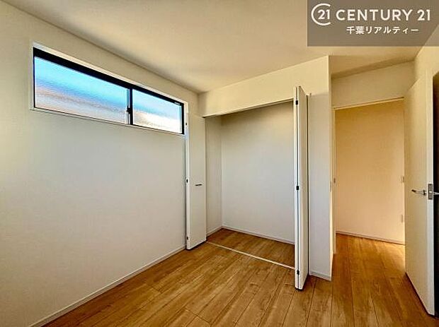 収納がしっかりあるので家具の配置がしやすく、ライフスタイルに合わせたお部屋作りが可能です。