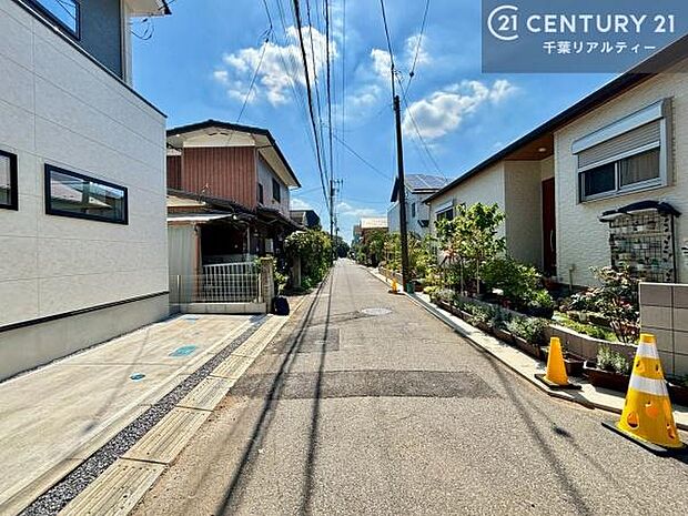 周辺環境や、お客様のご希望に合った物件も一緒にご案内を致します。住宅ローンアドバイザーによるご相談も承ります。当社はお問い合わせに即対応します!お待たせしません!