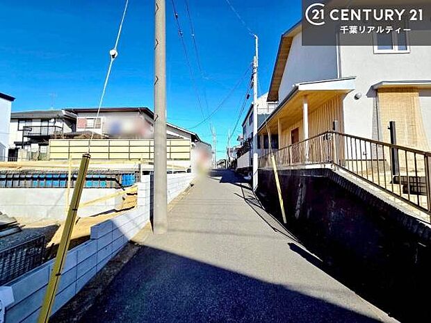 周辺環境や、お客様のご希望に合った物件も一緒にご案内を致します。住宅ローンアドバイザーによるご相談も承ります。当社はお問い合わせに即対応します!お待たせしません!