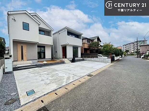 周辺環境や、お客様のご希望に合った物件も一緒にご案内を致します。住宅ローンアドバイザーによるご相談も承ります。当社はお問い合わせに即対応します!お待たせしません!