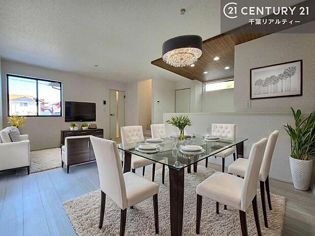 家具はCGパースです。大切な家族が集まるからこそLDKにはこだわりたい。心地よい空間です