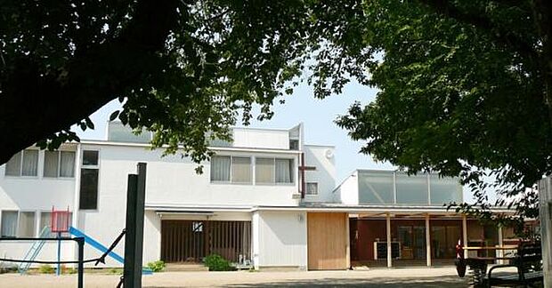 シオン幼稚園まで995m