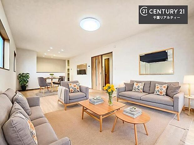 家具はCGパースです。大切な家族が集まるからこそLDKにはこだわりたい。子供たちが元気に笑いながら走り回っている姿を見た時が「広い家にして良かった」と思う瞬間です。