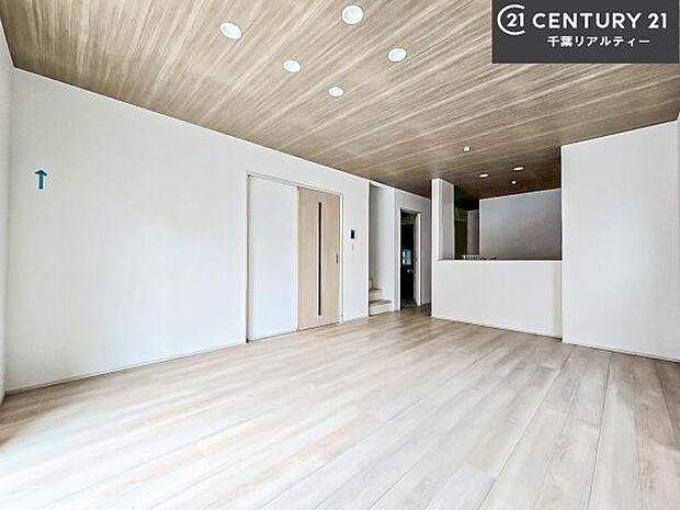 大切な家族が集まるからこそLDKにはこだわりたい。子供たちが元気に笑いながら走り回っている姿を見た時が「広い家にして良かった」と思う瞬間です。