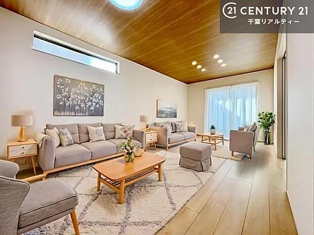 家具はCGパースです。大切な家族が集まるからこそLDKにはこだわりたい。リフォームで生まれ変わった美邸で新しい生活はいかがですか!