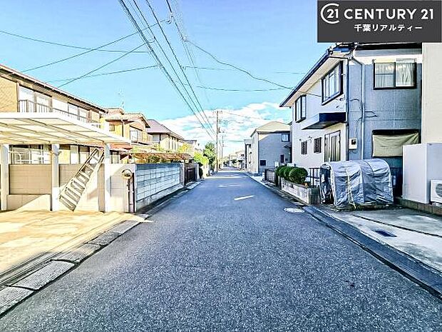 周辺環境や、お客様のご希望に合った物件も一緒にご案内を致します。住宅ローンアドバイザーによるご相談も承ります。当社はお問い合わせに即対応します!お待たせしません!