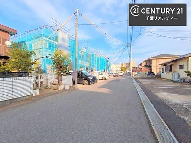 気になるお子様の学校までの道のりや駅までのルート、お買い物の場所などもご一緒にご案内いたします!