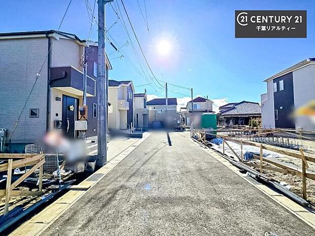 周辺環境や、お客様のご希望に合った物件も一緒にご案内を致します。住宅ローンアドバイザーによるご相談も承ります。当社はお問い合わせに即対応します!お待たせしません!