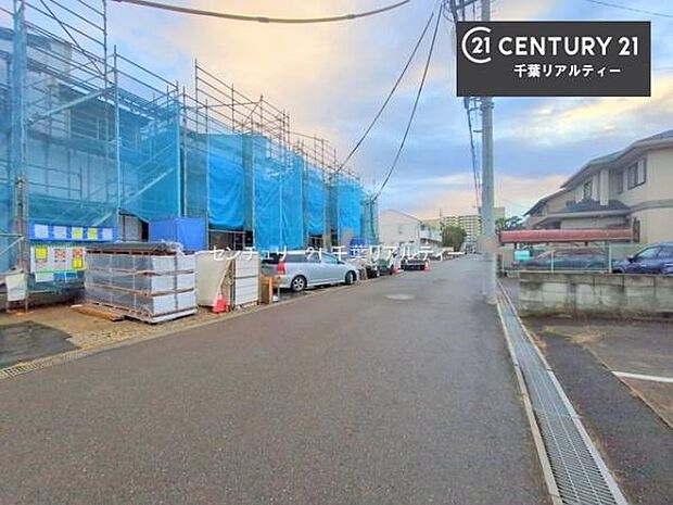 気になるお子様の学校までの道のりや駅までのルート、お買い物の場所などもご一緒にご案内いたします!