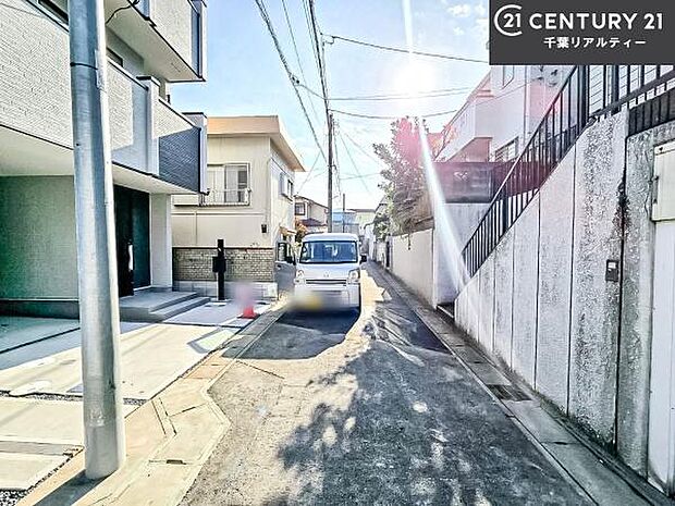 周辺環境や、お客様のご希望に合った物件も一緒にご案内を致します。住宅ローンアドバイザーによるご相談も承ります。当社はお問い合わせに即対応します!お待たせしません!