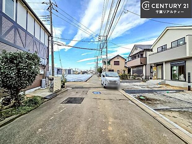 周辺環境や、お客様のご希望に合った物件も一緒にご案内を致します。住宅ローンアドバイザーによるご相談も承ります。当社はお問い合わせに即対応します!お待たせしません!