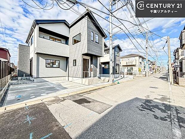 周辺環境や、お客様のご希望に合った物件も一緒にご案内を致します。住宅ローンアドバイザーによるご相談も承ります。当社はお問い合わせに即対応します!お待たせしません!