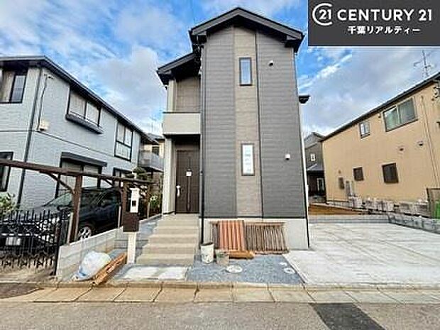 物件探しのご条件・ご要望・ご質問など、何なりと弊社スタッフまでお申し付けください!不動産に関することなら、どのようなことでも誠心誠意対応させて頂きます。