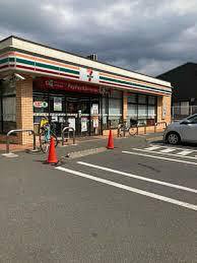 セブンイレブン千葉さつきが丘店まで1059m