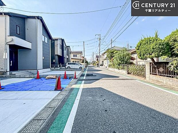 周辺環境や、お客様のご希望に合った物件も一緒にご案内を致します。住宅ローンアドバイザーによるご相談も承ります。当社はお問い合わせに即対応します!お待たせしません!