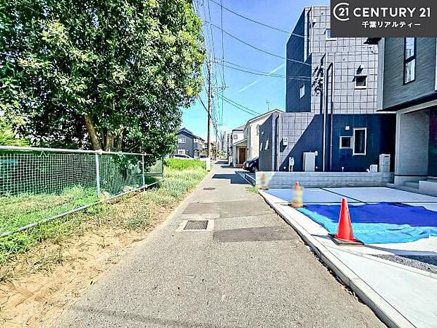 周辺環境や、お客様のご希望に合った物件も一緒にご案内を致します。住宅ローンアドバイザーによるご相談も承ります。当社はお問い合わせに即対応します!お待たせしません!