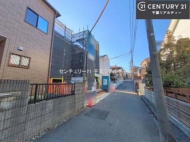 周辺環境や、お客様のご希望に合った物件も一緒にご案内を致します。住宅ローンアドバイザーによるご相談も承ります。当社はお問い合わせに即対応します!お待たせしません!